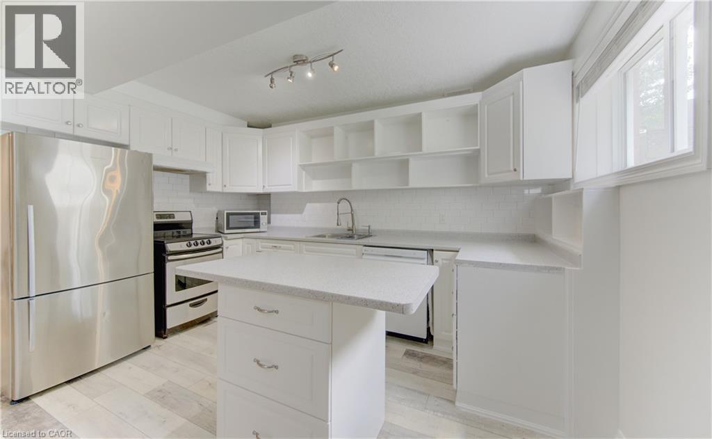 347 Keewatin Avenue, Kitchener, Ontario  N2B 3W2 - Photo 32 - 40836568