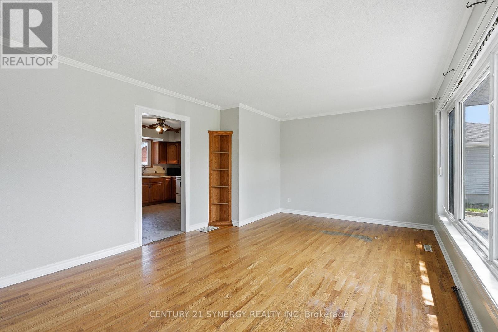 3941 Shirley Avenue, Ottawa, Ontario K1V 1H4 - Photo 3 - X13411066