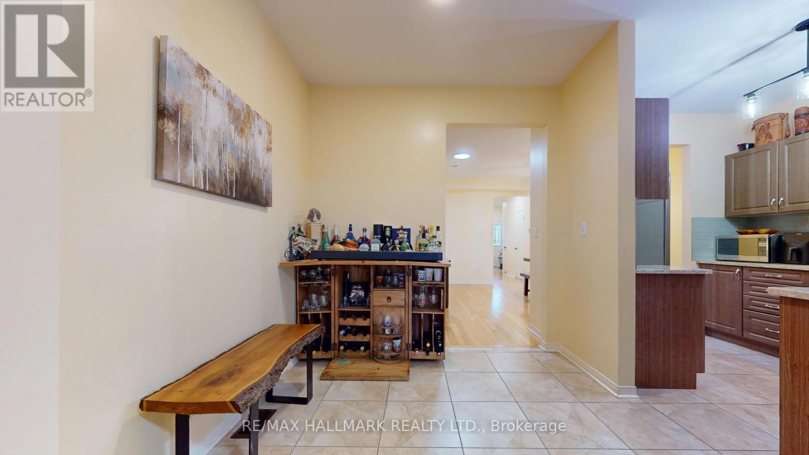 22 Bailey Place, Brampton, Ontario  L6Z 0C8 - Photo 5 - W13410782