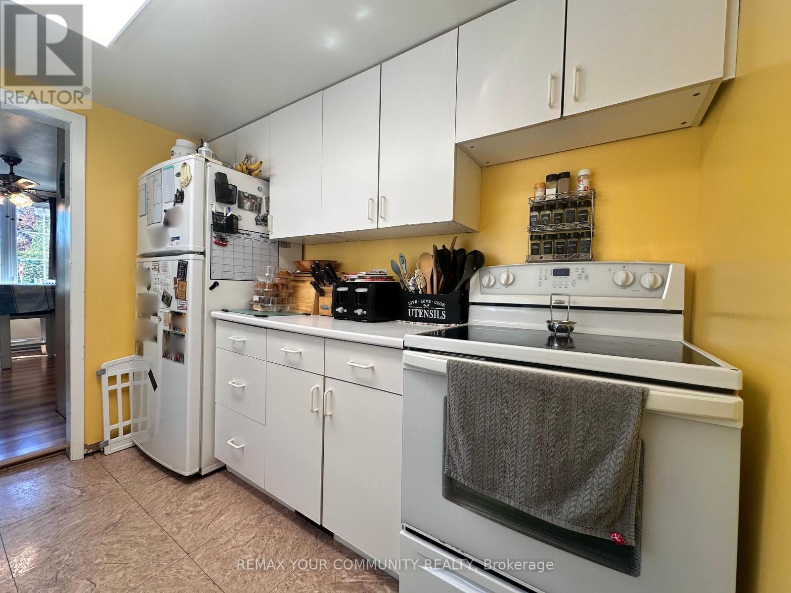 1002 Lake Drive E, Georgina, Ontario  L0E 1L0 - Photo 9 - N13238228