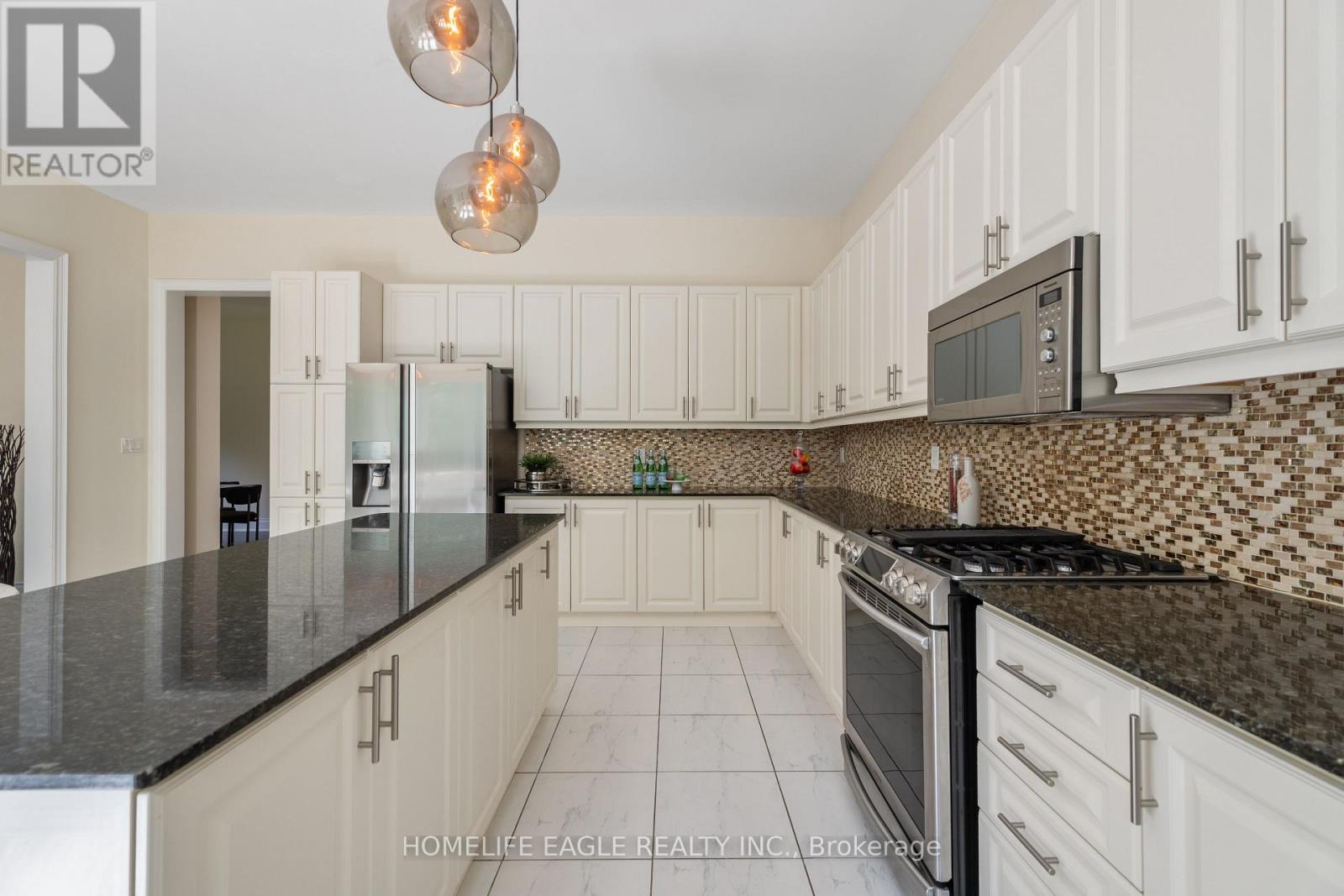 Main - 79 Meadowsweet Lane, Richmond Hill, Ontario  L4E 1B9 - Photo 9 - N13411064