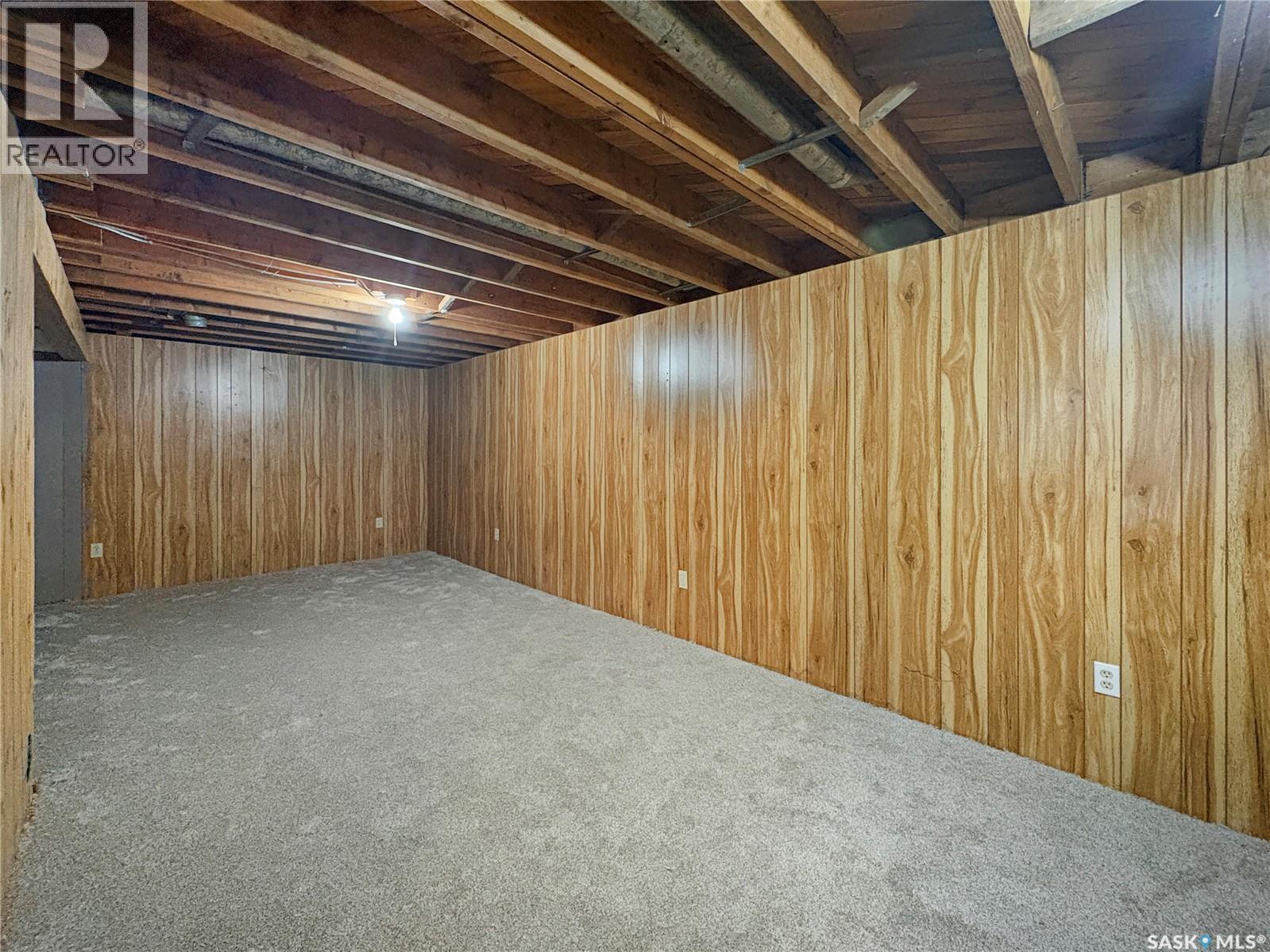 571 101st Street, North Battleford, Saskatchewan S9A 0Y5 - Photo 11 - SK038506