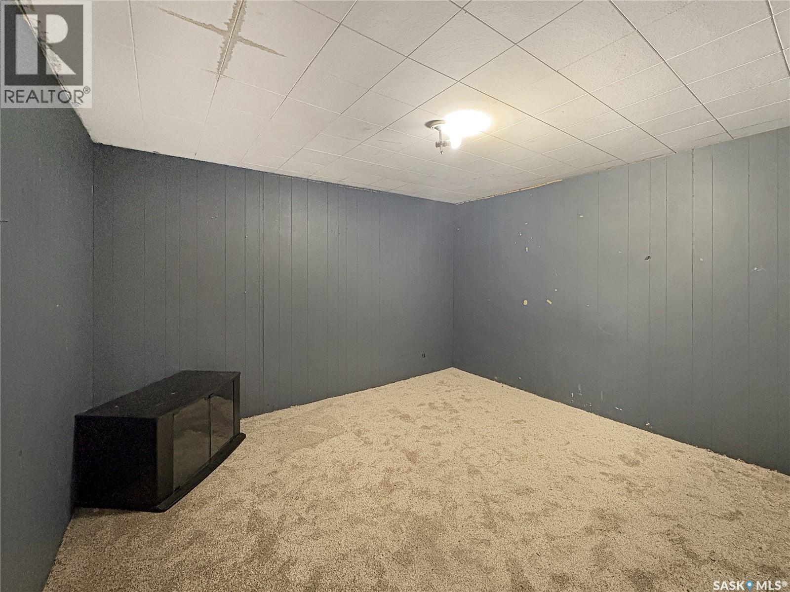571 101st Street, North Battleford, Saskatchewan S9A 0Y5 - Photo 12 - SK038506