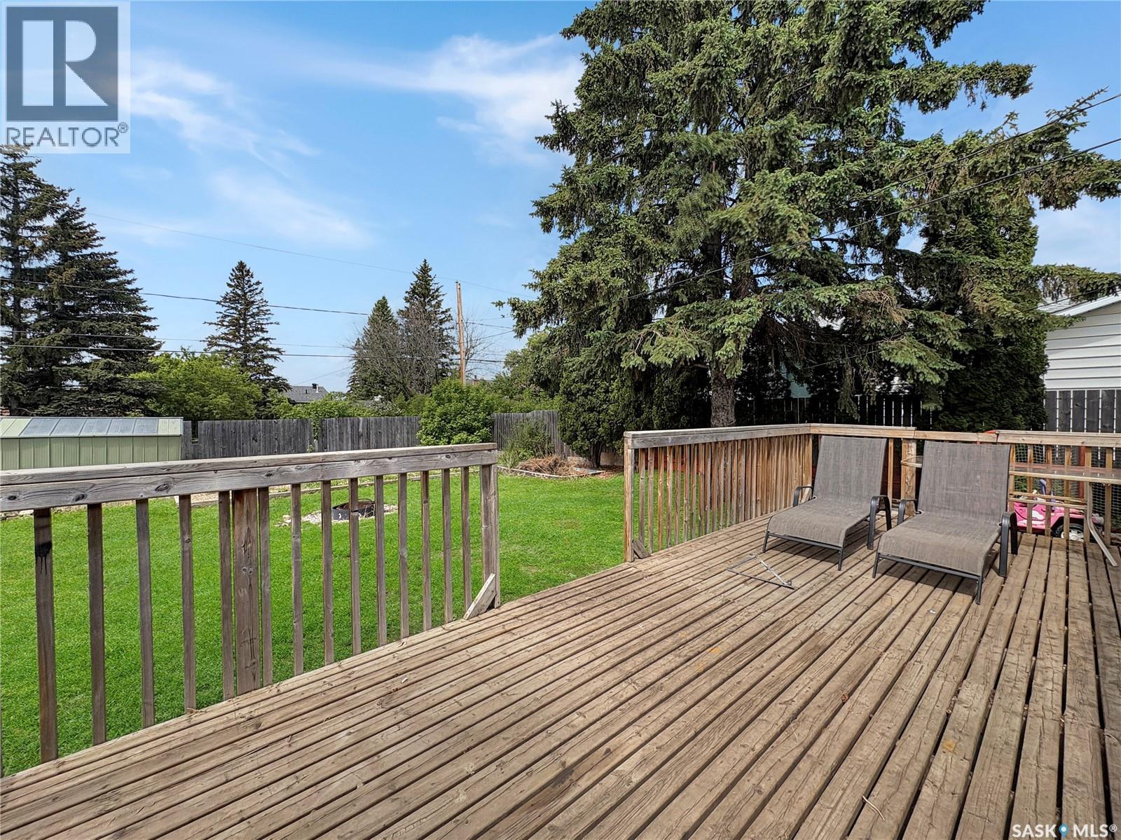 571 101st Street, North Battleford, Saskatchewan S9A 0Y5 - Photo 13 - SK038506