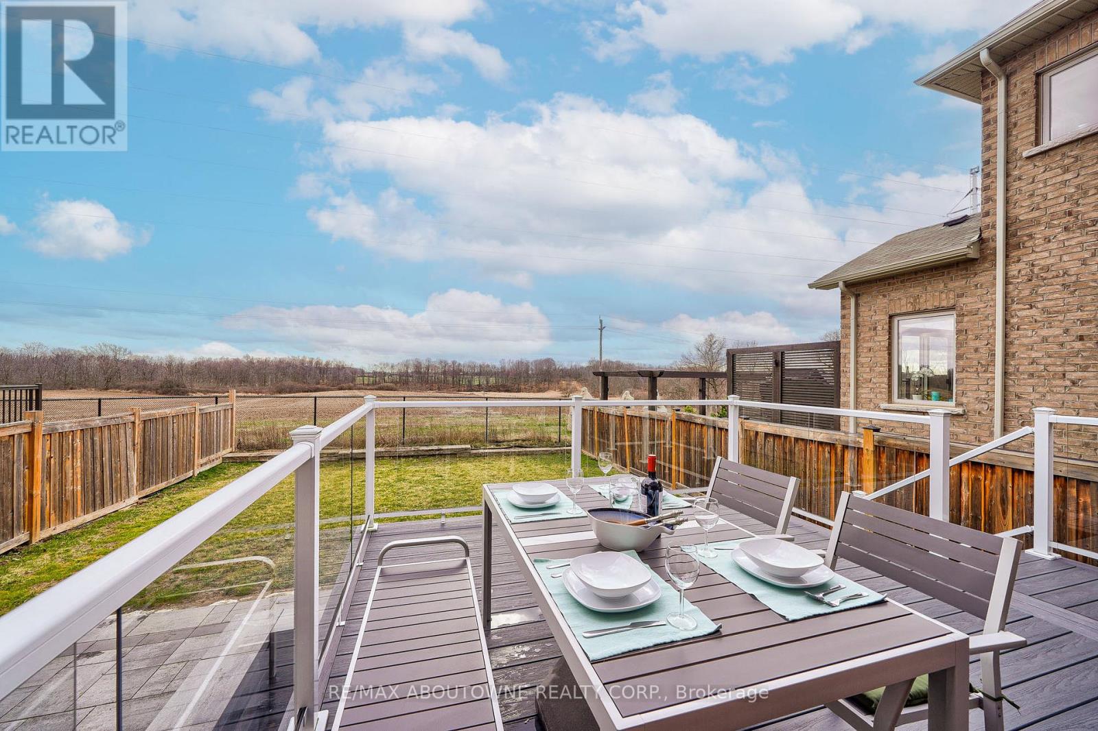 Upper - 195 Greti Drive, Hamilton, Ontario  L9B 1P9 - Photo 45 - X13411092