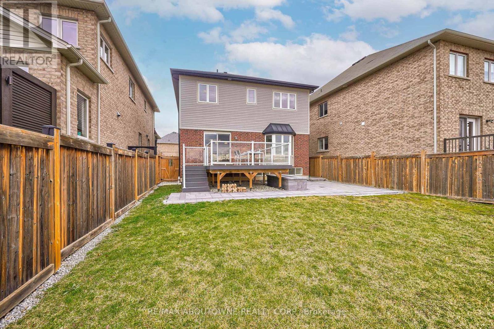 Upper - 195 Greti Drive, Hamilton, Ontario  L9B 1P9 - Photo 47 - X13411092
