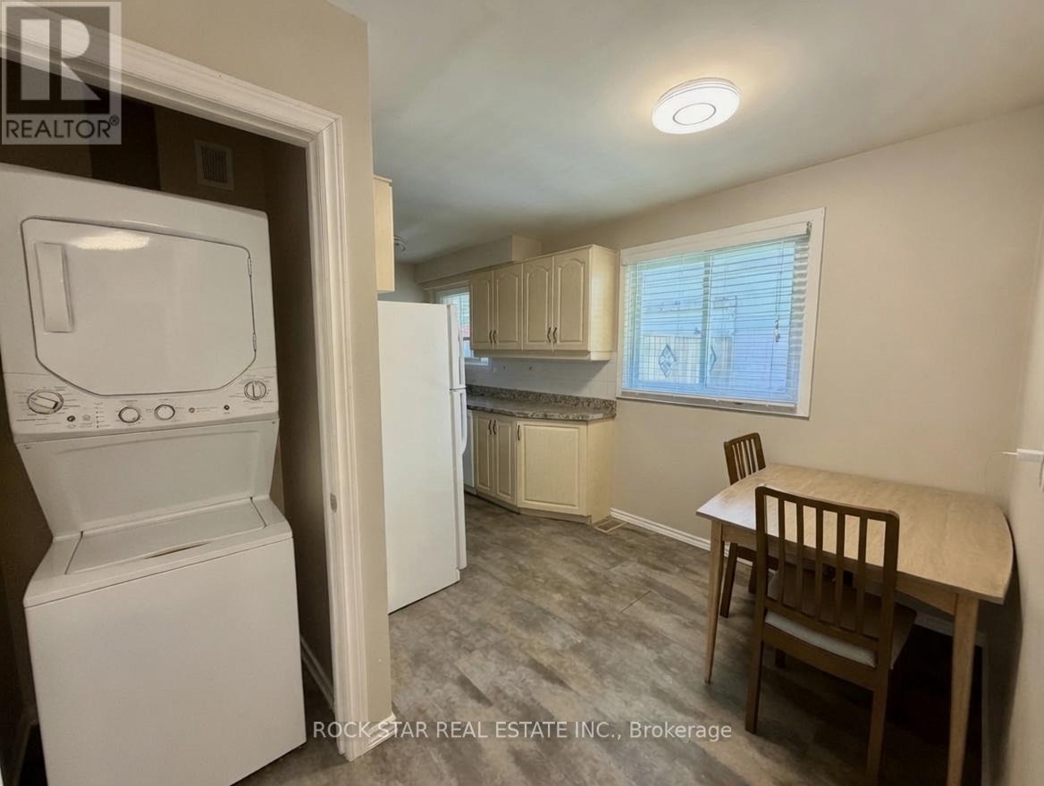 27 Elizabeth Street, Cambridge, Ontario  N3C 2T2 - Photo 11 - X13411098