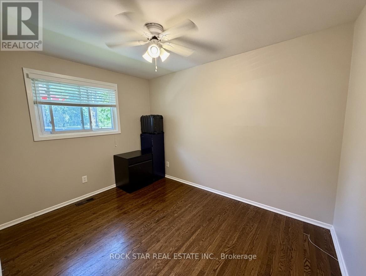 27 Elizabeth Street, Cambridge, Ontario  N3C 2T2 - Photo 13 - X13411098