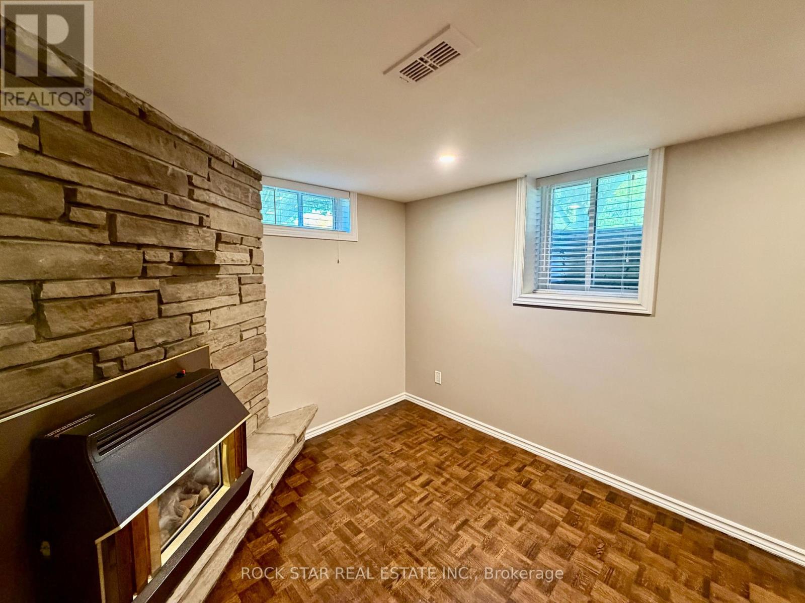 27 Elizabeth Street, Cambridge, Ontario  N3C 2T2 - Photo 23 - X13411098