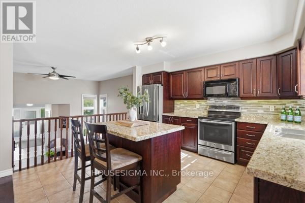 28 Roth Avenue, Wilmot, Ontario  N3A 4K8 - Photo 3 - X13411104