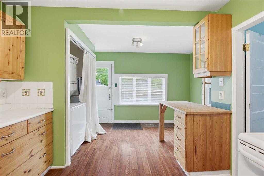919 20 Avenue NW, Calgary, Alberta  T2M 1E6 - Photo 20 - A2318248