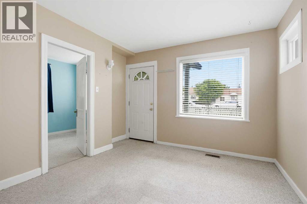 919 20 Avenue NW, Calgary, Alberta  T2M 1E6 - Photo 5 - A2318248