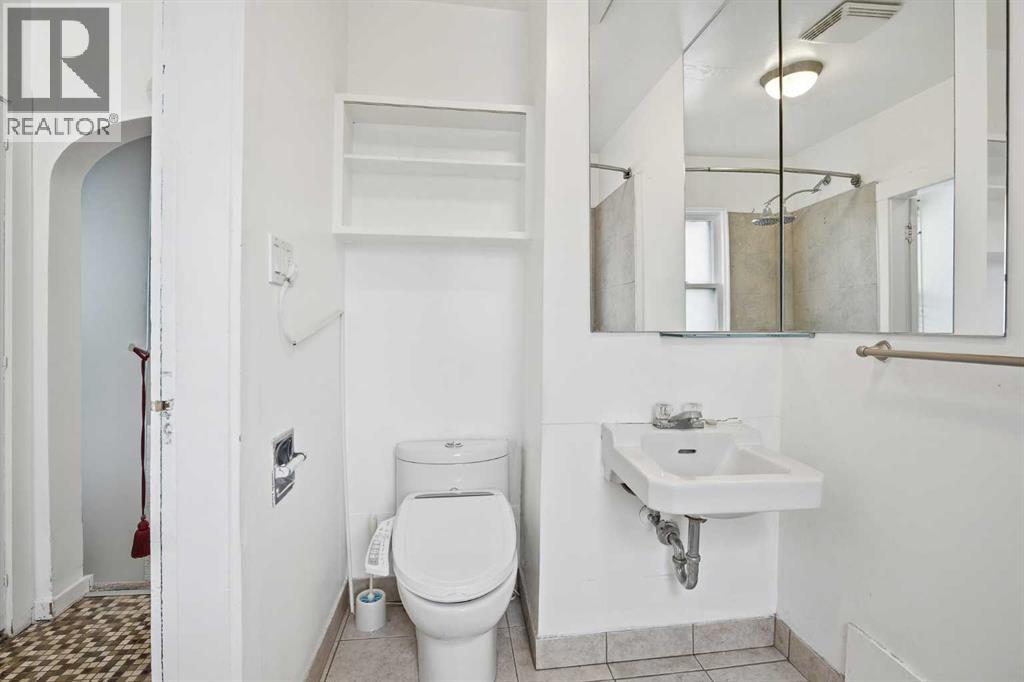 919 20 Avenue NW, Calgary, Alberta  T2M 1E6 - Photo 14 - A2318248