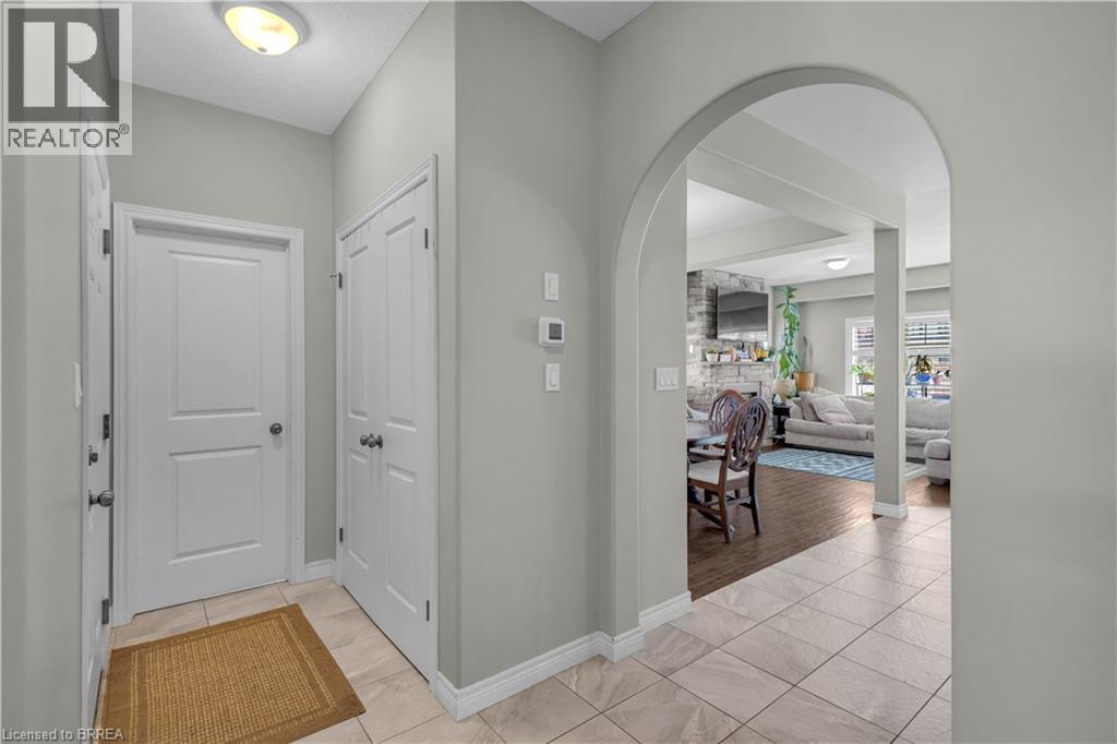 28 Banks Street, Brantford, Ontario  N3T 0H7 - Photo 6 - 40837425