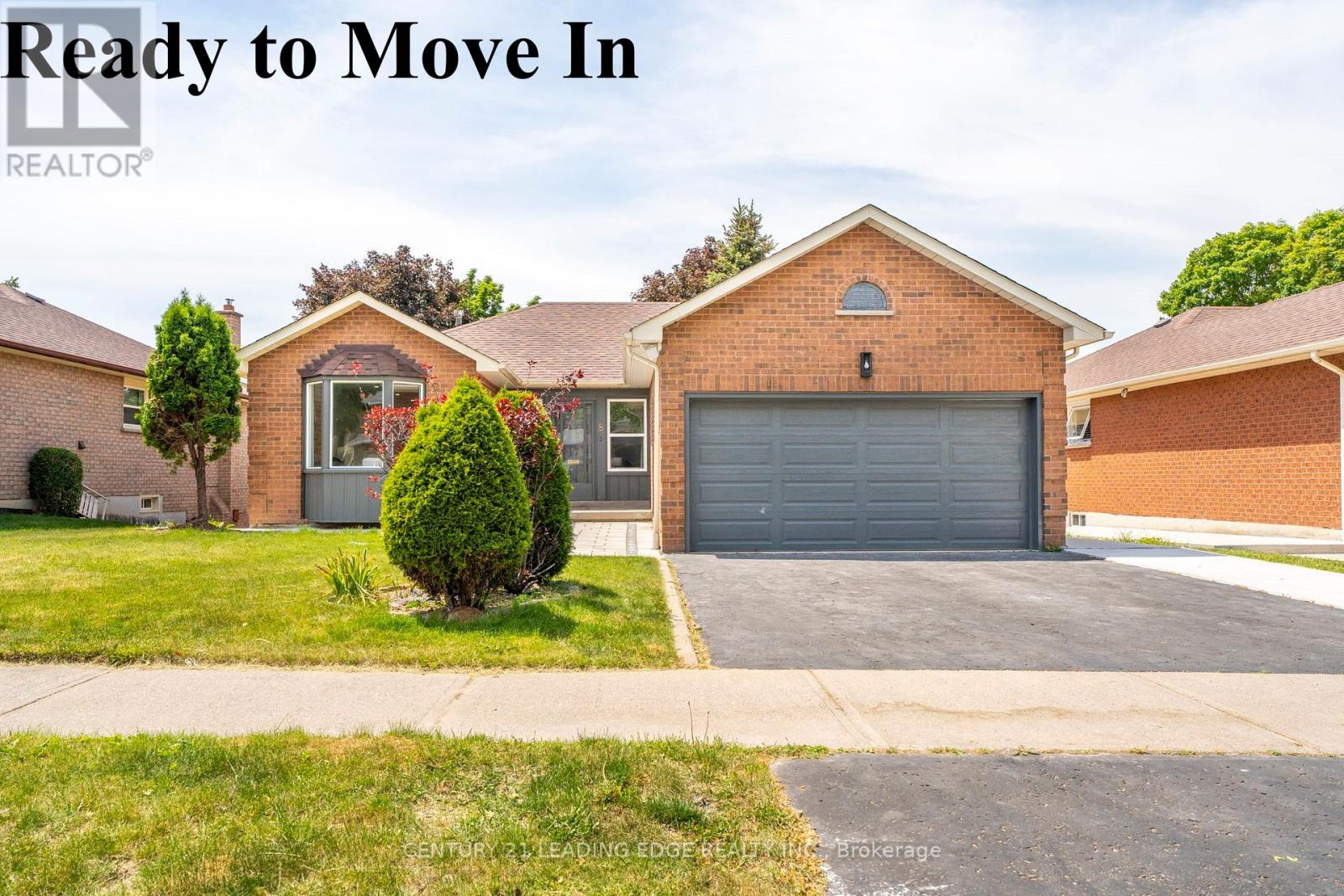 8 Hialeah Crescent, Whitby, Ontario  L1N 6R1 - Photo 1 - E13257090