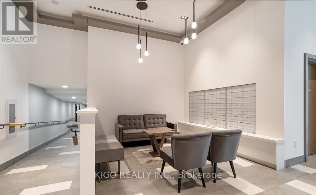 602 - 840 St Clair Avenue W, Toronto, Ontario  M6C 0A4 - Photo 13 - C13411168