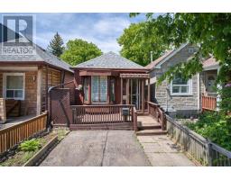 186 CEDRIC AVENUE, Toronto, Ontario