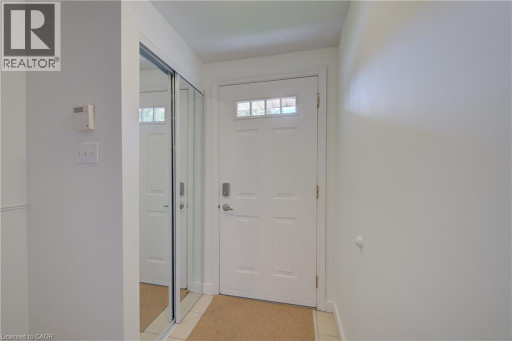 7 Harvest Court, Kitchener, Ontario  N2P 1T3 - Photo 3 - 40835205