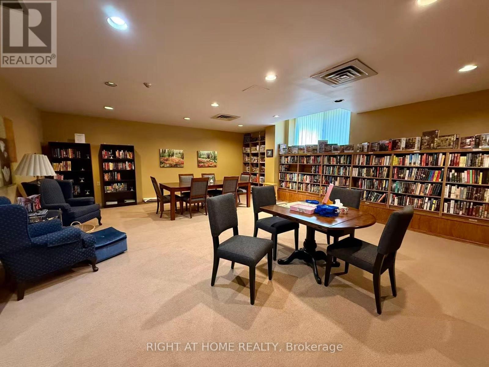301 - 1901 Pilgrims Way, Oakville, Ontario  L6M 2W9 - Photo 31 - W13411156