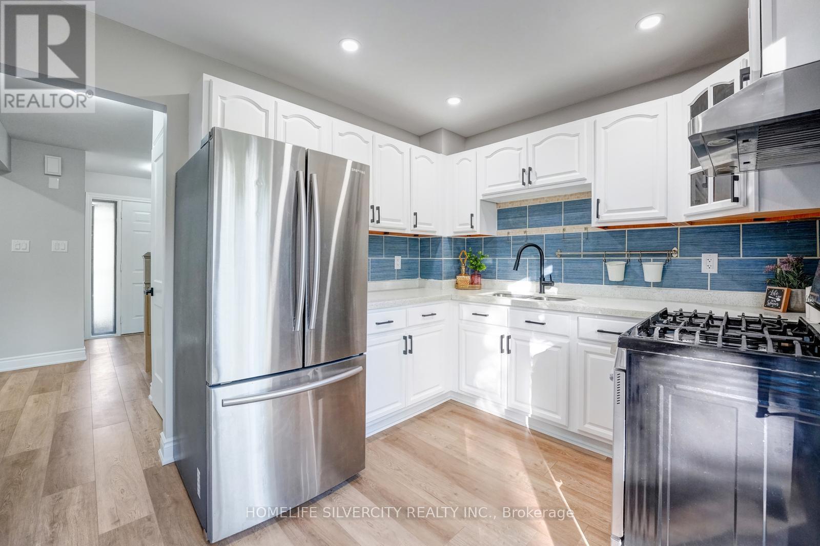 3 Folkstone Crescent, Brampton, Ontario  L6T 3M4 - Photo 12 - W13411186