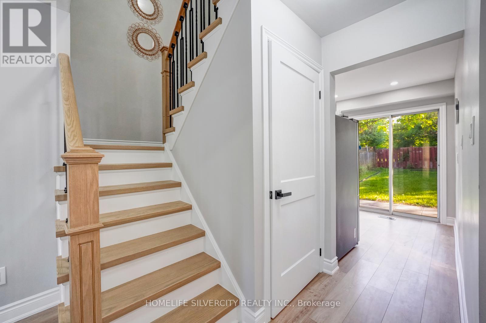 3 Folkstone Crescent, Brampton, Ontario  L6T 3M4 - Photo 16 - W13411186