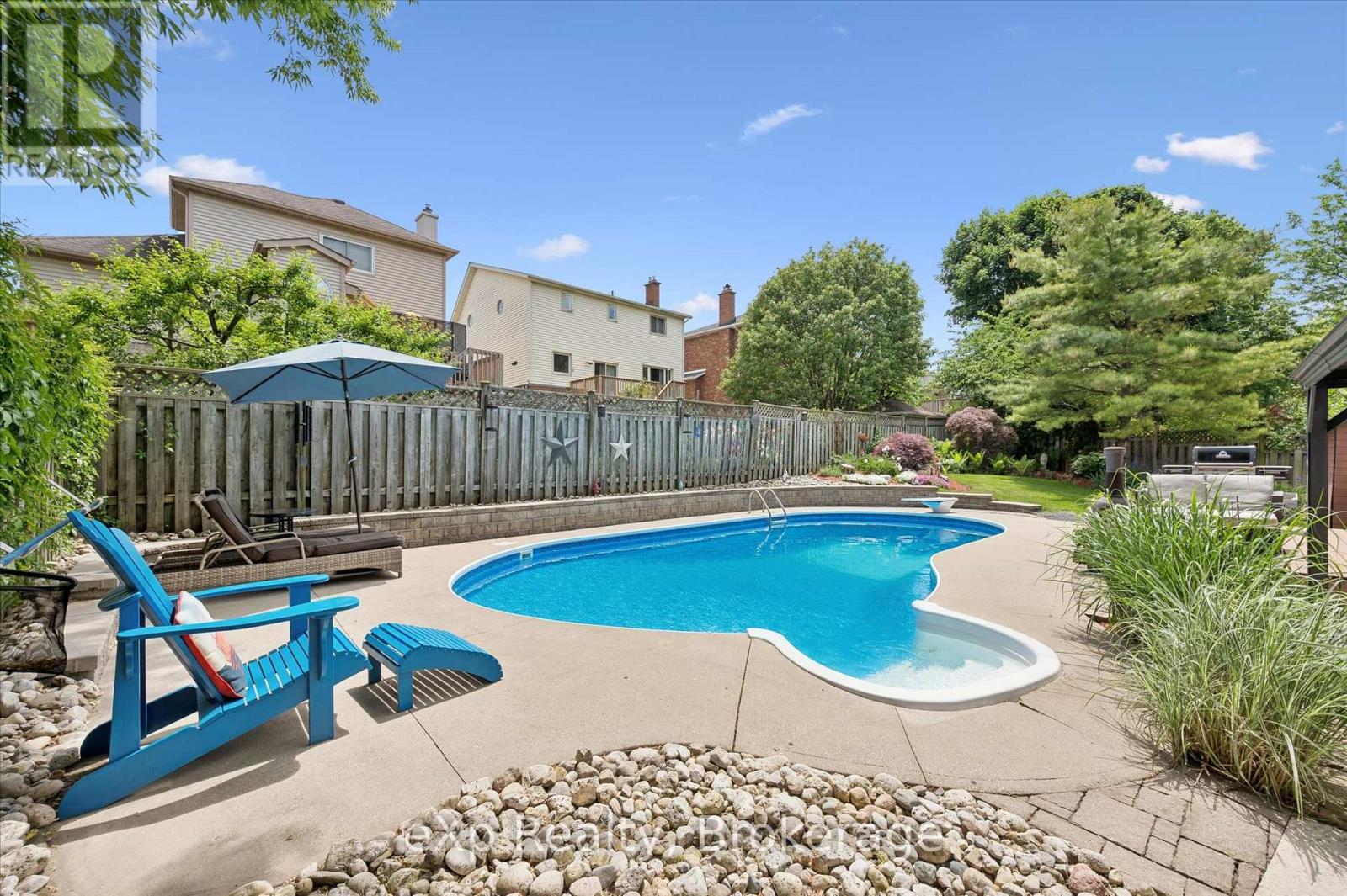 39 Celia Crescent, Guelph, Ontario  N1G 4R4 - Photo 2 - X13024290