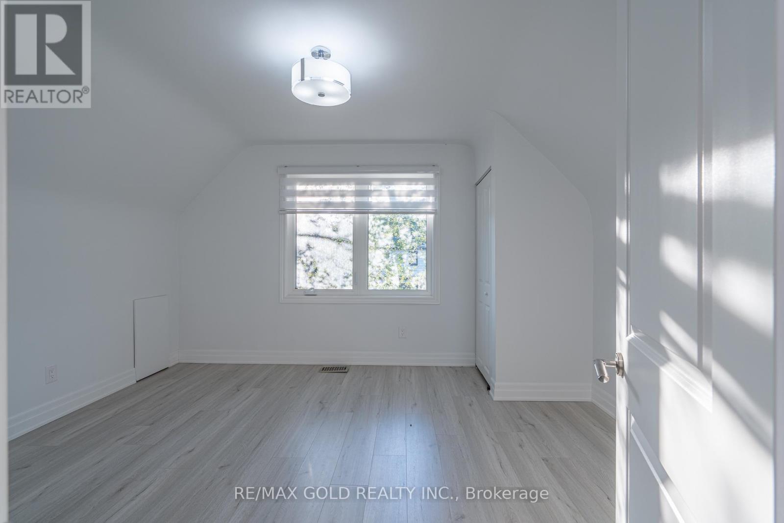 2015 Stanfield Road, Mississauga, Ontario  L4Y 1R2 - Photo 19 - W13233224