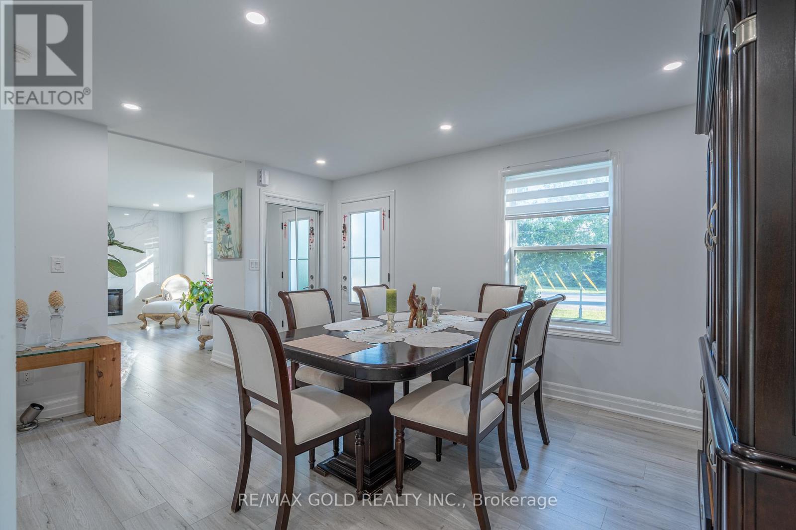 2015 Stanfield Road, Mississauga, Ontario  L4Y 1R2 - Photo 6 - W13233224