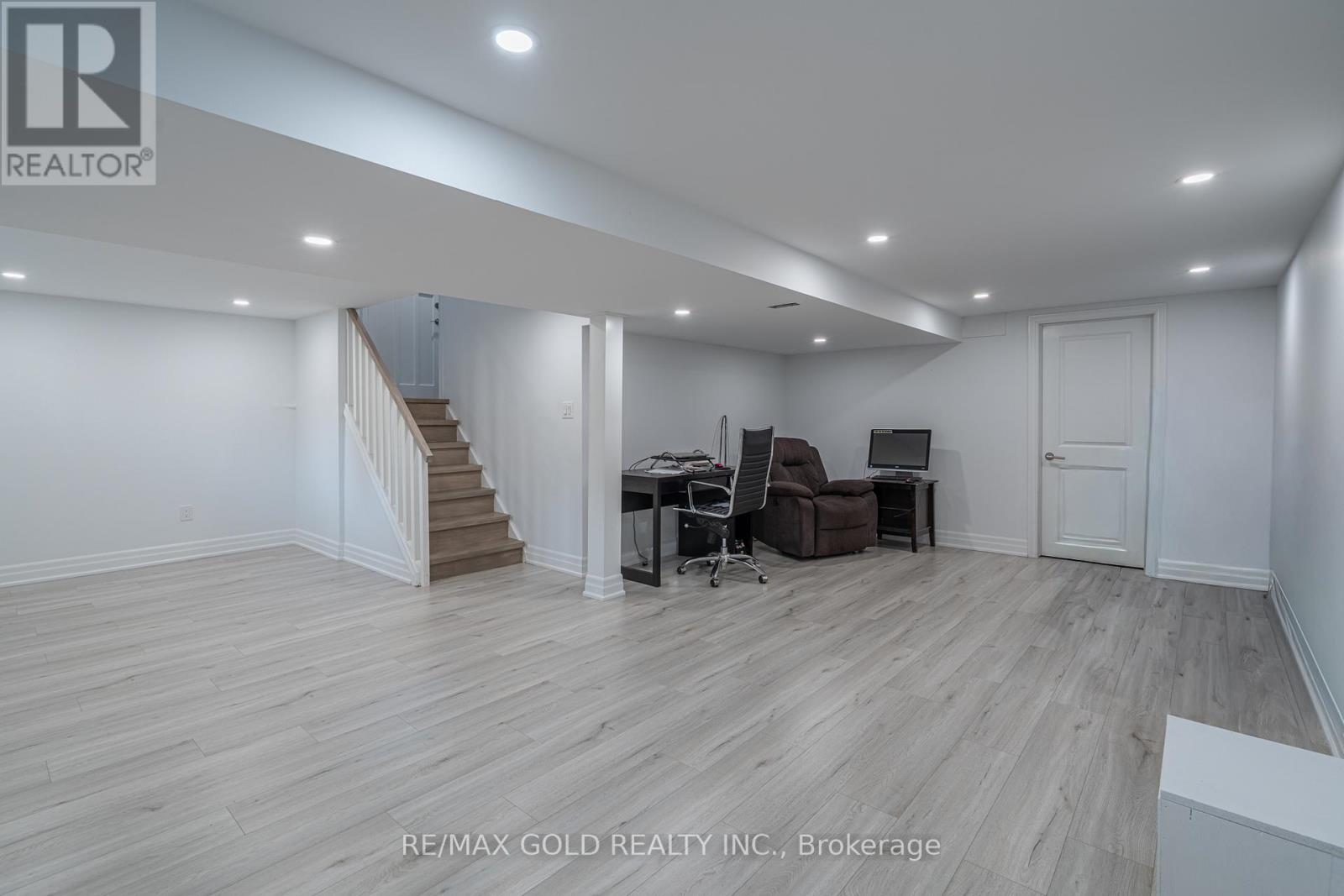 2015 Stanfield Road, Mississauga, Ontario  L4Y 1R2 - Photo 22 - W13233224