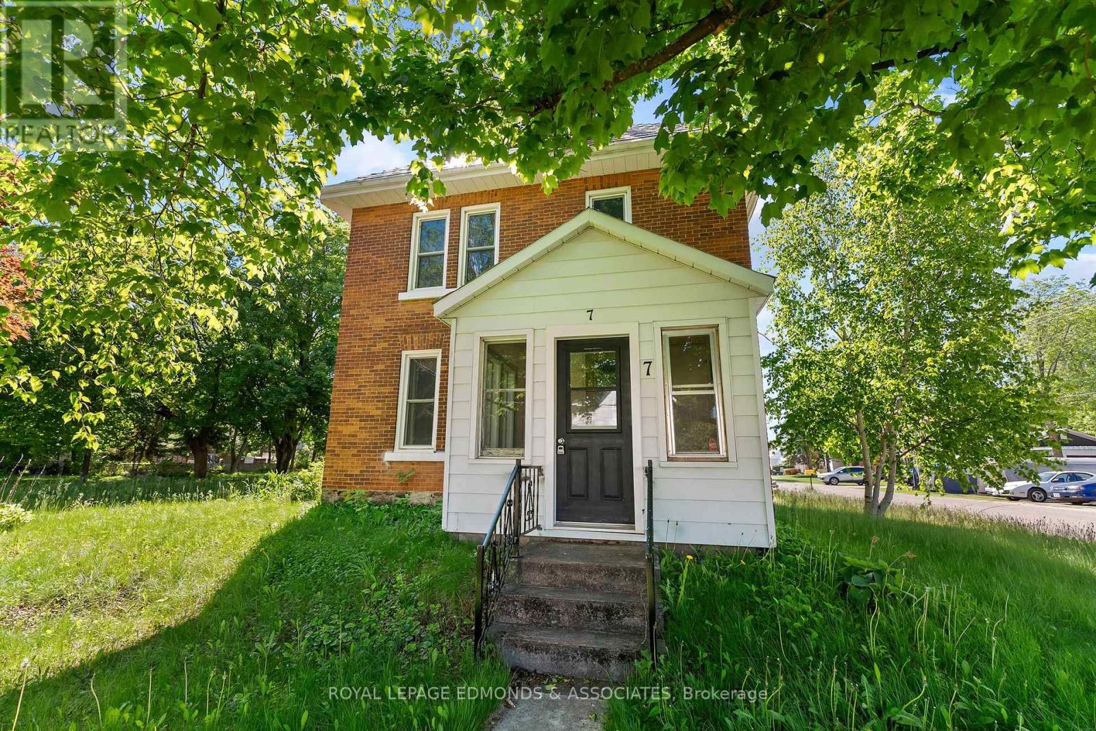 7 Little Street, Whitewater Region, Ontario K0J 1C0 - Photo 3 - X13411250