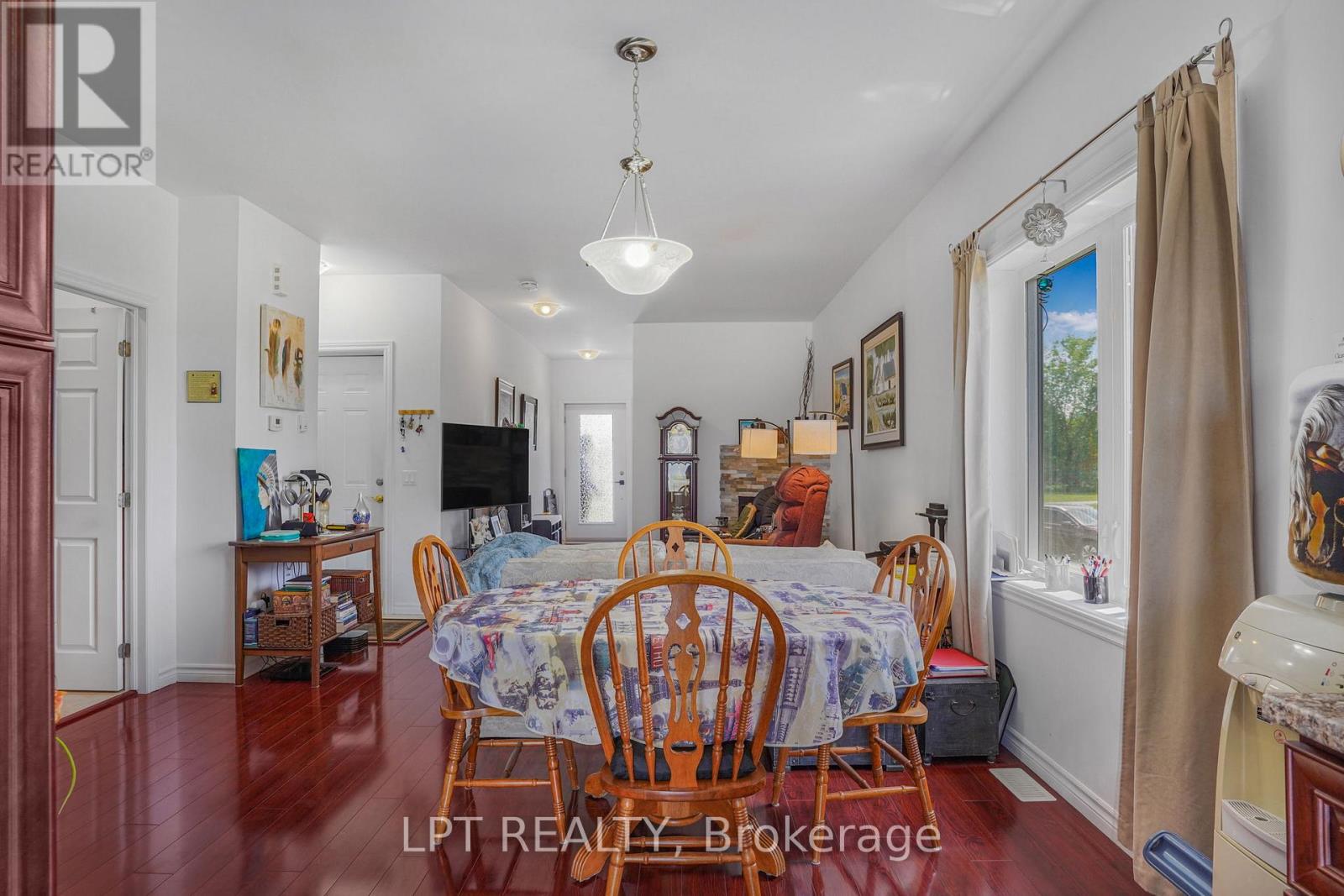 1053 Jacynthe Street, Hawkesbury, Ontario  K6A 3V9 - Photo 11 - X13411208