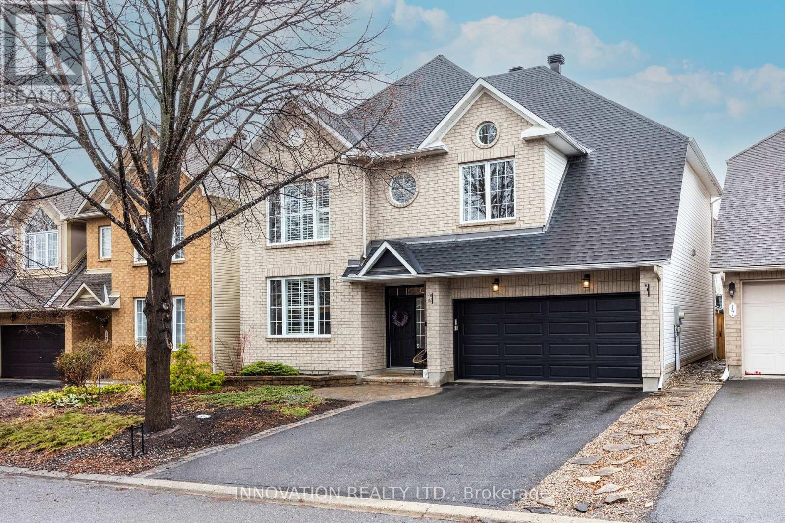 15 WHITHORN AVENUE, Ottawa, Ontario