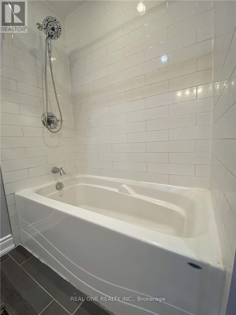 (Main And 2nd Floors) - 81 Eastman Crescent, Newmarket, Ontario  L3Y 5S3 - Photo 26 - N13410176