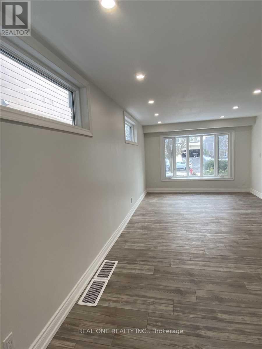 (Main And 2nd Floors) - 81 Eastman Crescent, Newmarket, Ontario  L3Y 5S3 - Photo 9 - N13410176