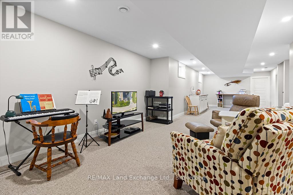 1 - 1 Eagle Court, Saugeen Shores, Ontario  N0H 2C3 - Photo 22 - X13411220