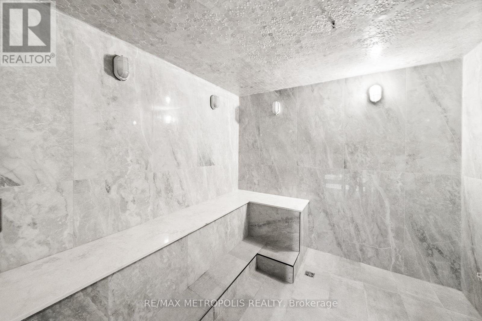 1710 - 1 Scott Street, Toronto, Ontario  M5E 1A1 - Photo 5 - C13411222