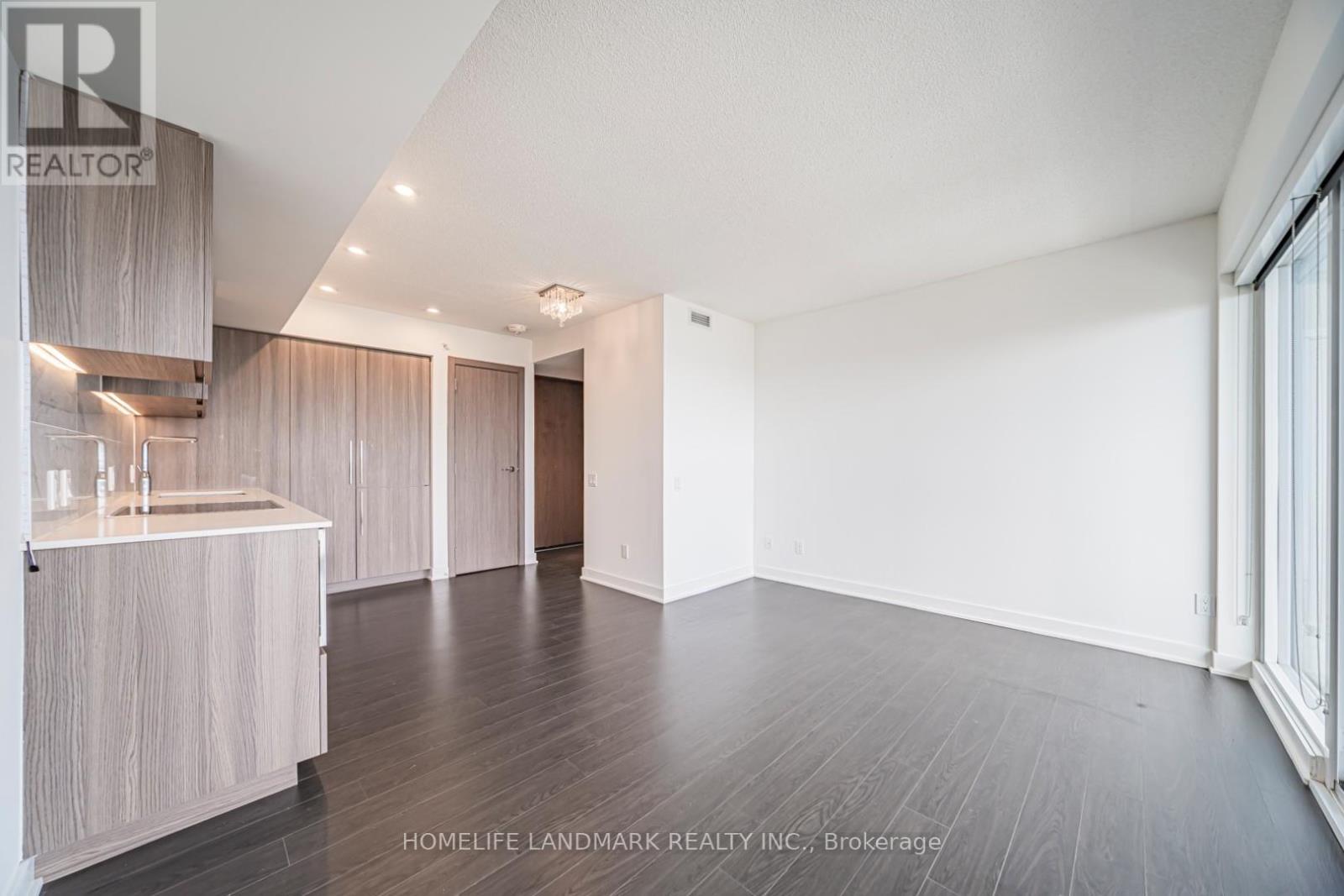 2302 - 17 Bathurst Avenue, Toronto, Ontario  M5V 0N1 - Photo 12 - C13411234