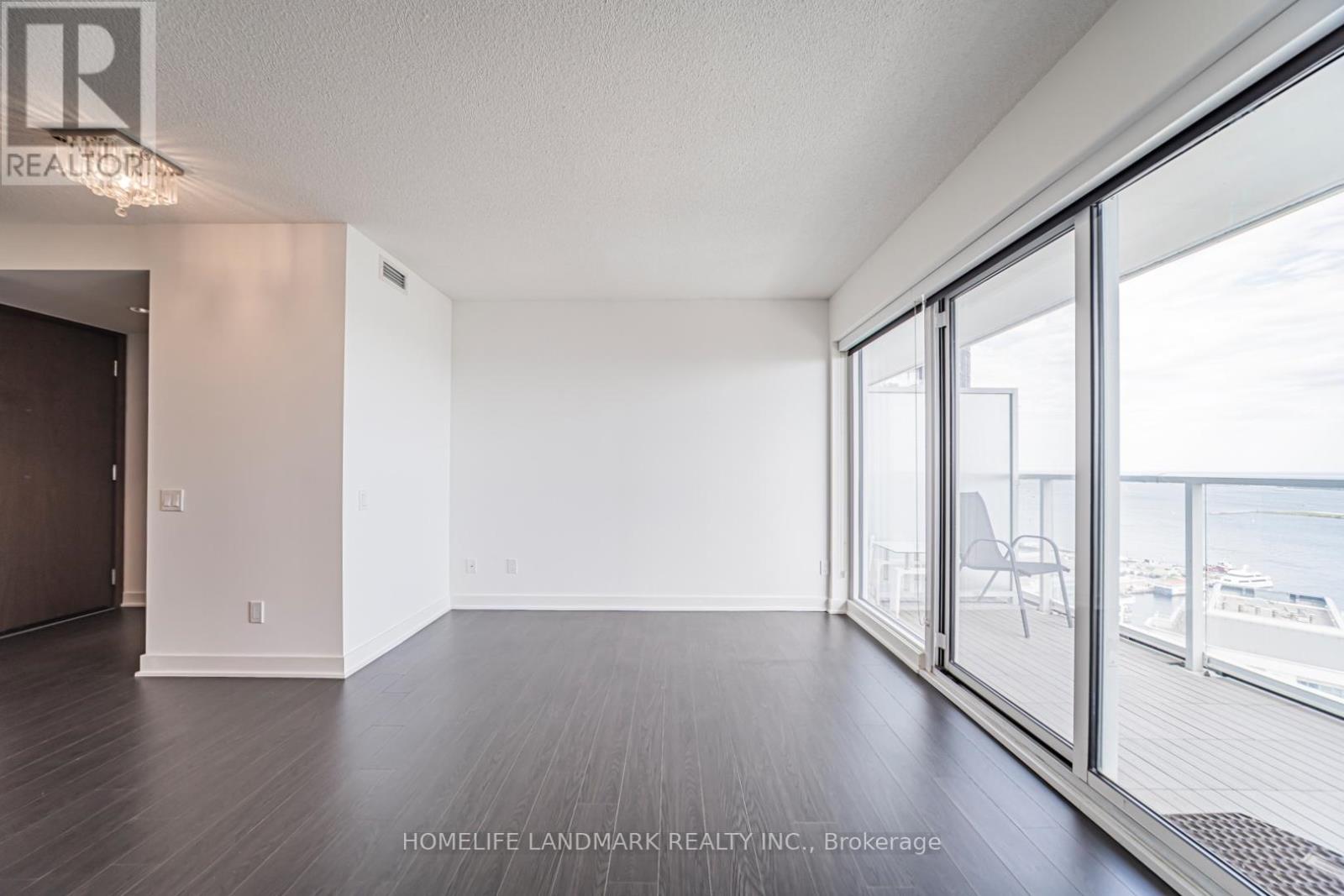 2302 - 17 Bathurst Avenue, Toronto, Ontario  M5V 0N1 - Photo 13 - C13411234
