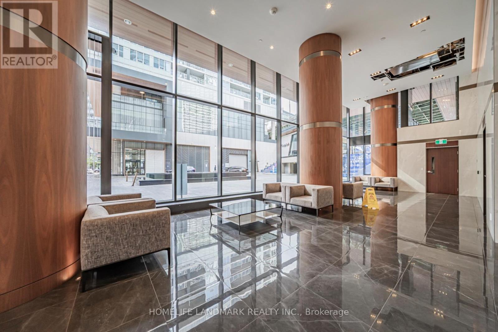 2302 - 17 Bathurst Avenue, Toronto, Ontario  M5V 0N1 - Photo 3 - C13411234