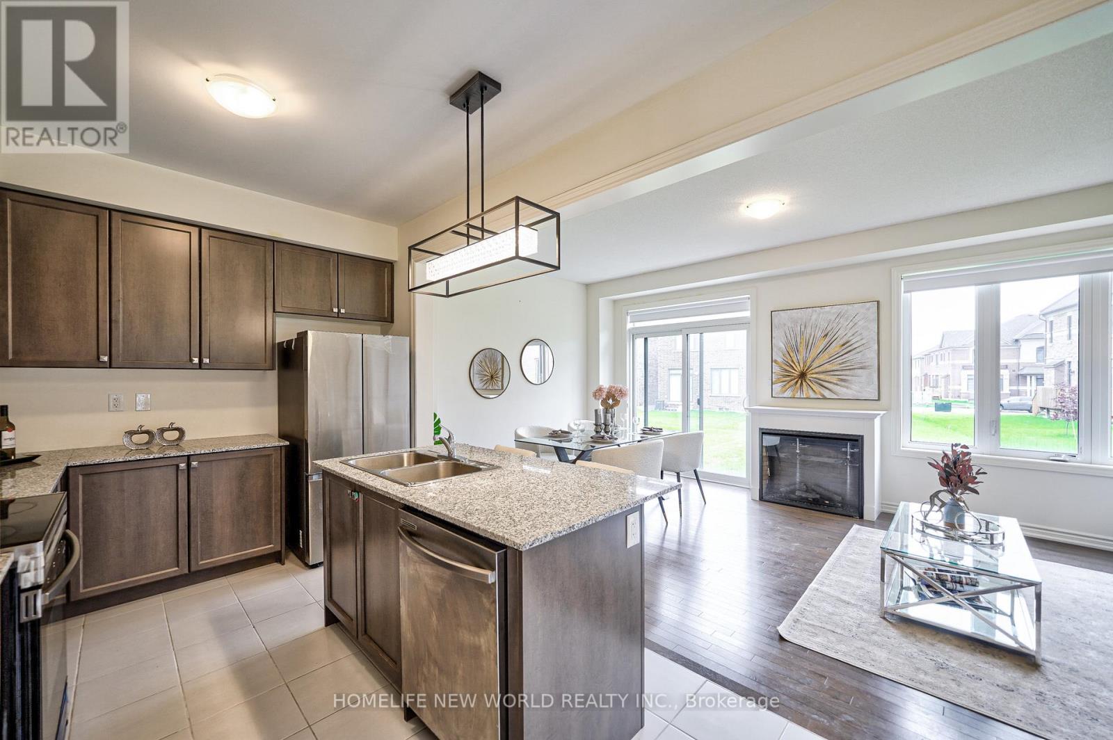 74 Fruitful Crescent, Whitby, Ontario  L1P 0N3 - Photo 10 - E13411226