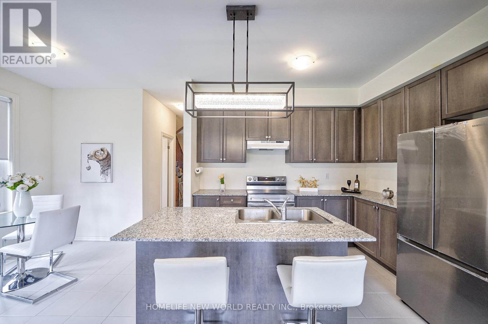 74 Fruitful Crescent, Whitby, Ontario  L1P 0N3 - Photo 13 - E13411226