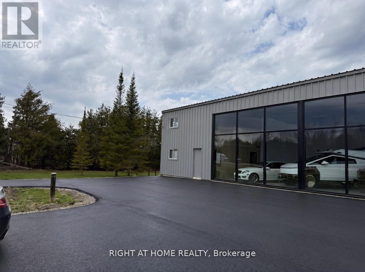 4988 Baseline Road, Georgina, Ontario  L0E 1R0 - Photo 4 - N13411238
