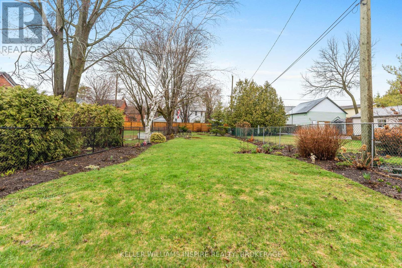124 John Street, Gananoque, Ontario  K7G 1A5 - Photo 42 - X13010304