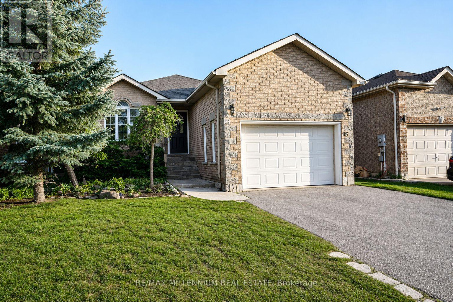 15 Quinlan Road, Barrie (Georgian Drive), Ontario  L4M 6T2 - Photo 1 - S13411244