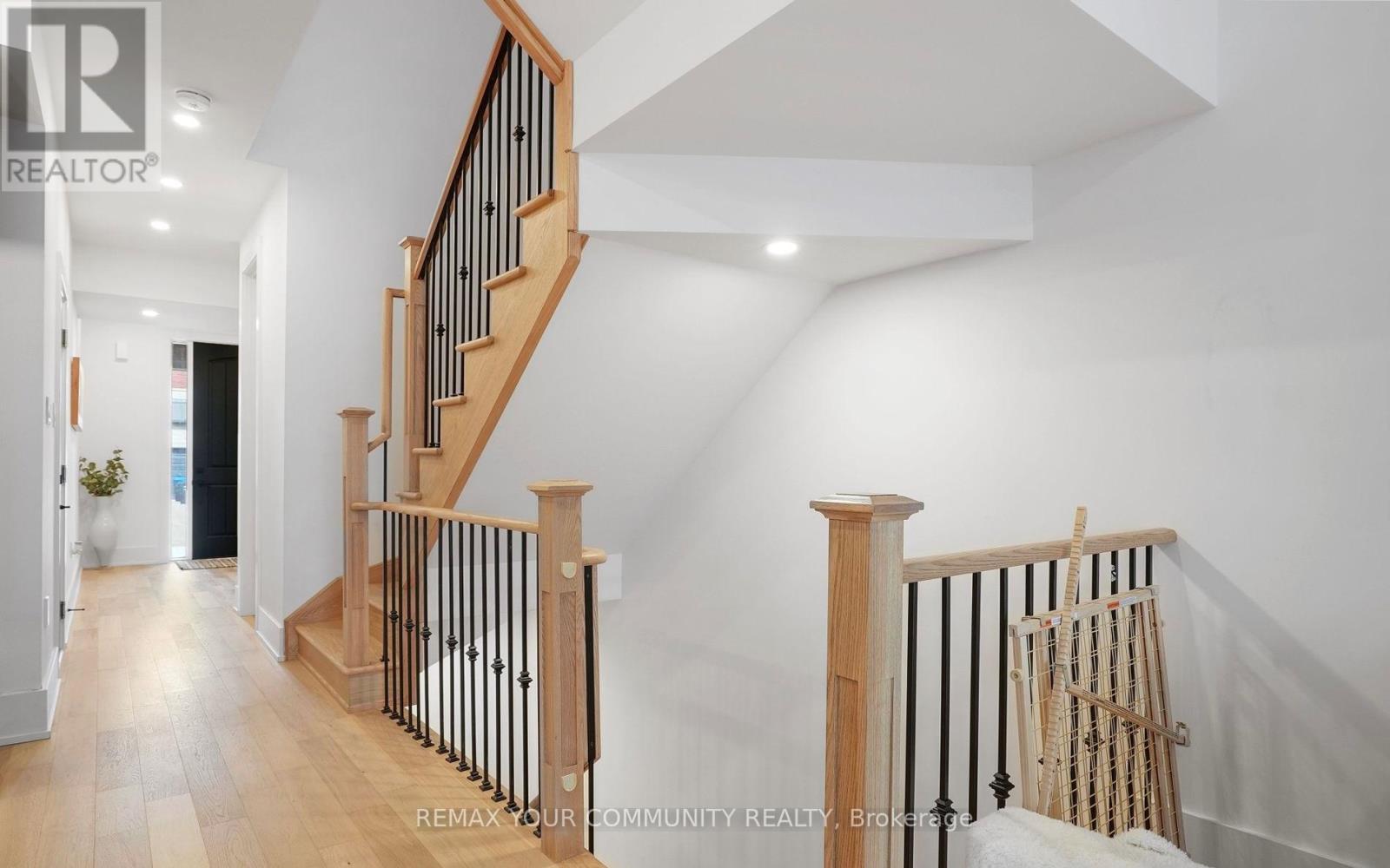 8 Kiernan Crescent N, New Tecumseth, Ontario  L9R 0V4 - Photo 17 - N13233388
