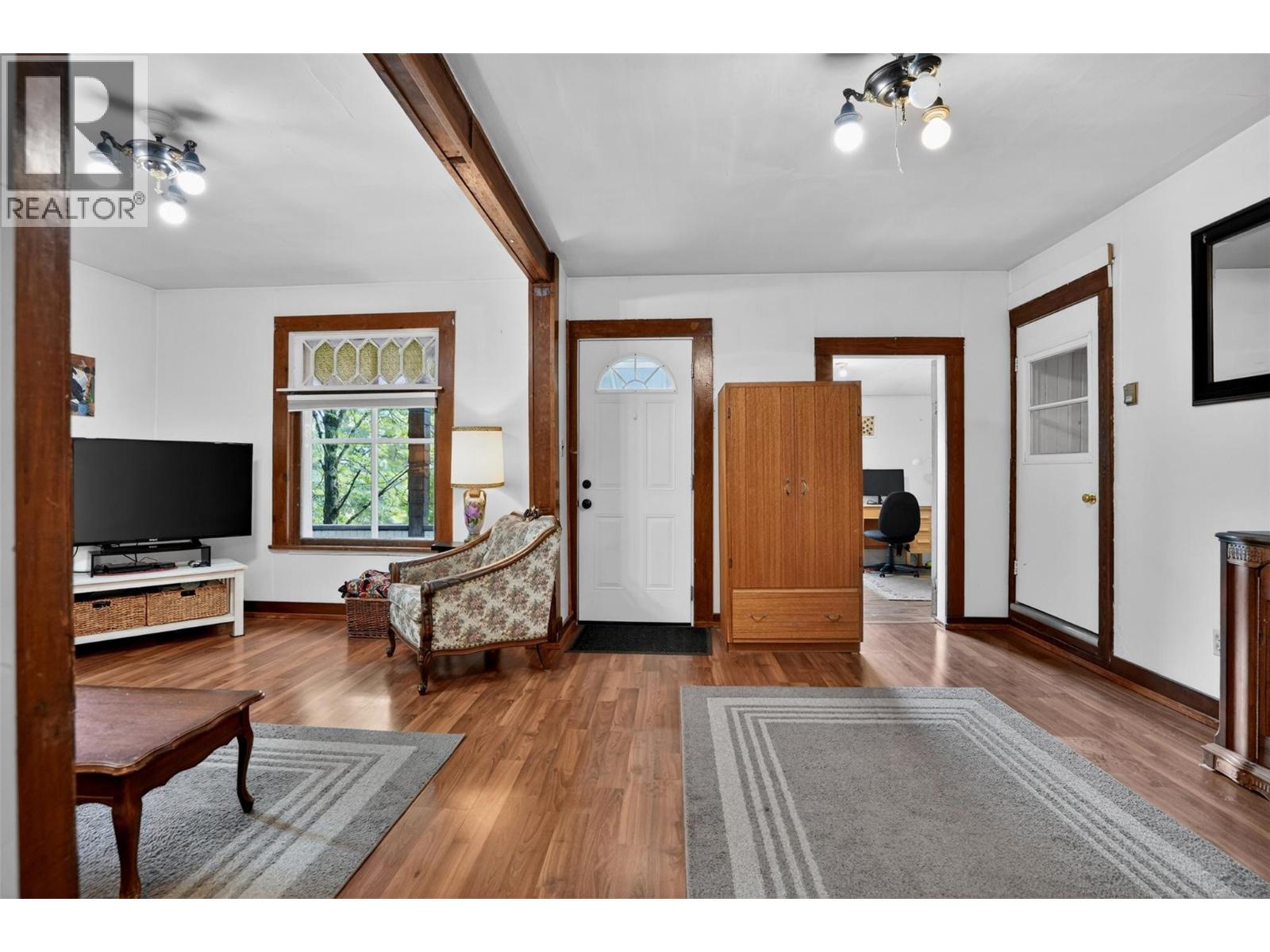 404 Houston Street, Nelson, British Columbia  V1L 5H5 - Photo 24 - 10390351