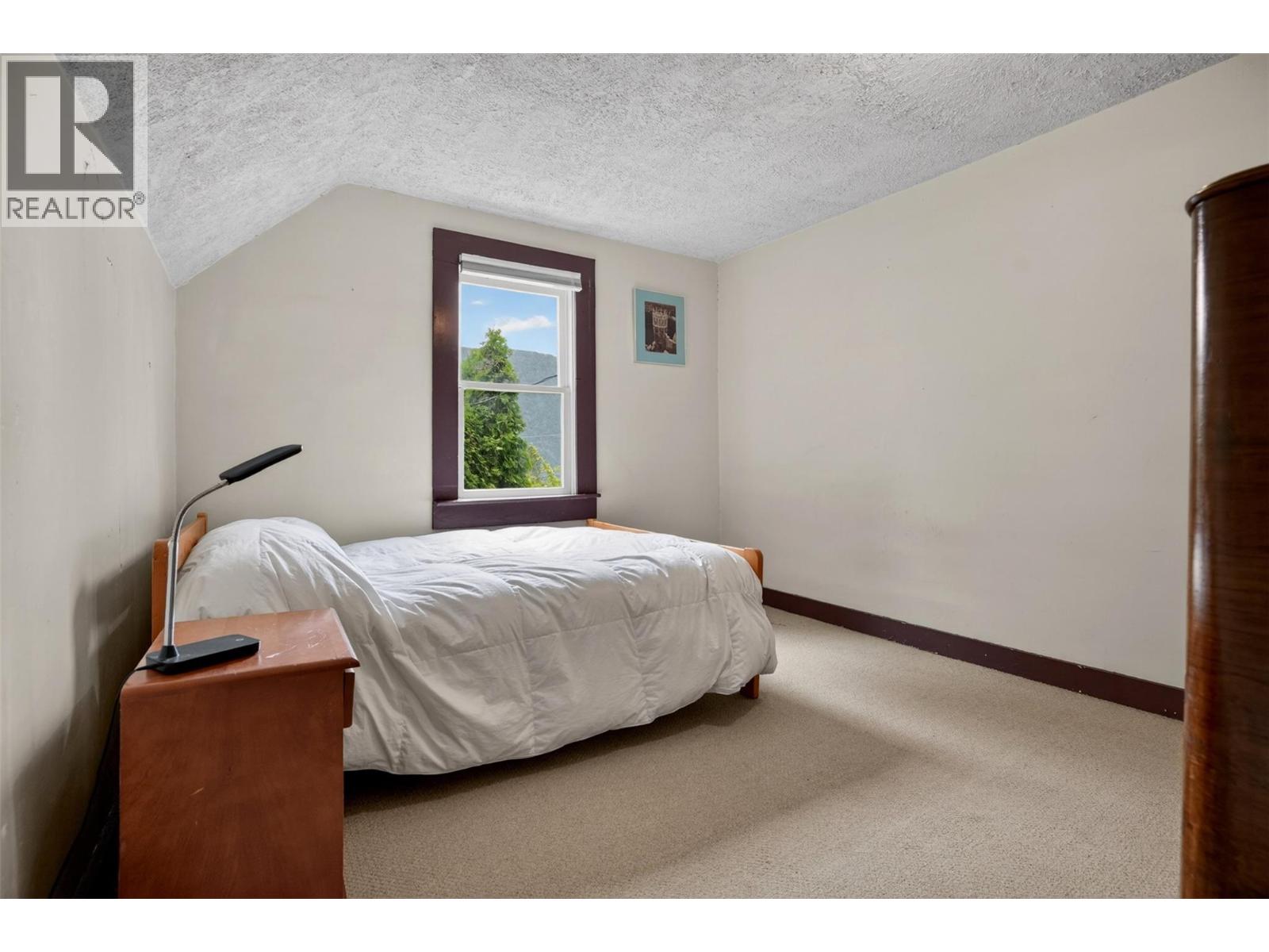 404 Houston Street, Nelson, British Columbia  V1L 5H5 - Photo 28 - 10390351