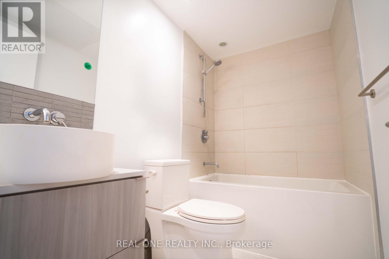 318 - 161 Roehampton Avenue, Toronto, Ontario  M4P 1P9 - Photo 6 - C13411060