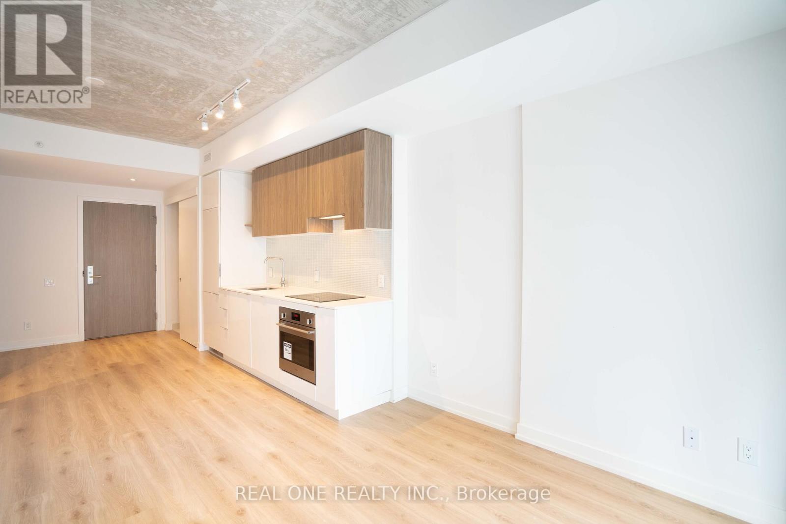 318 - 161 Roehampton Avenue, Toronto, Ontario  M4P 1P9 - Photo 8 - C13411060