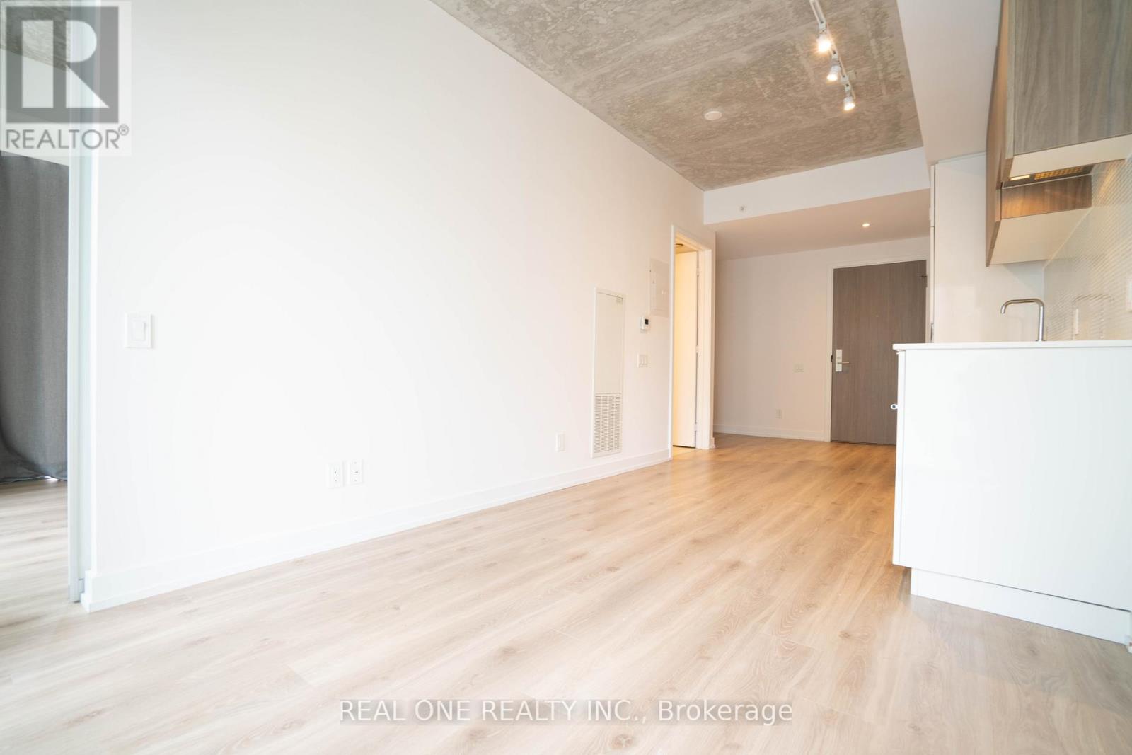 318 - 161 Roehampton Avenue, Toronto, Ontario  M4P 1P9 - Photo 13 - C13411060